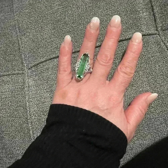 New Gorgeous Boho Vintage Look Sterling Silver Emerald Ring - Picture 4 of 7